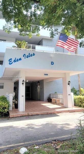 Eden Isles Condominium