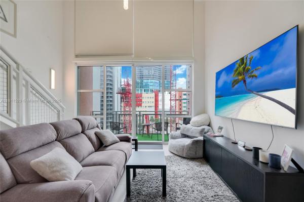 244 BISCAYNE BLVD #644, MIAMI, FL 33132