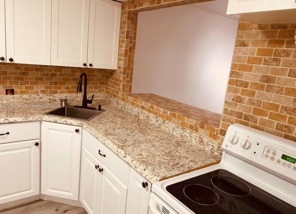 FIRST HORIZONS CONDO