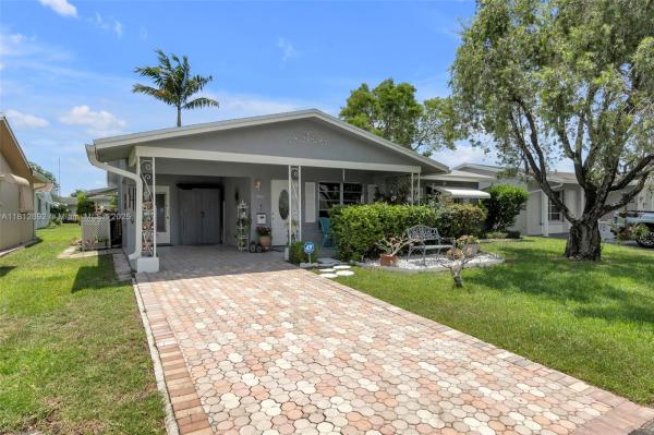 MAINLANDS OF TAMARAC LAKE
