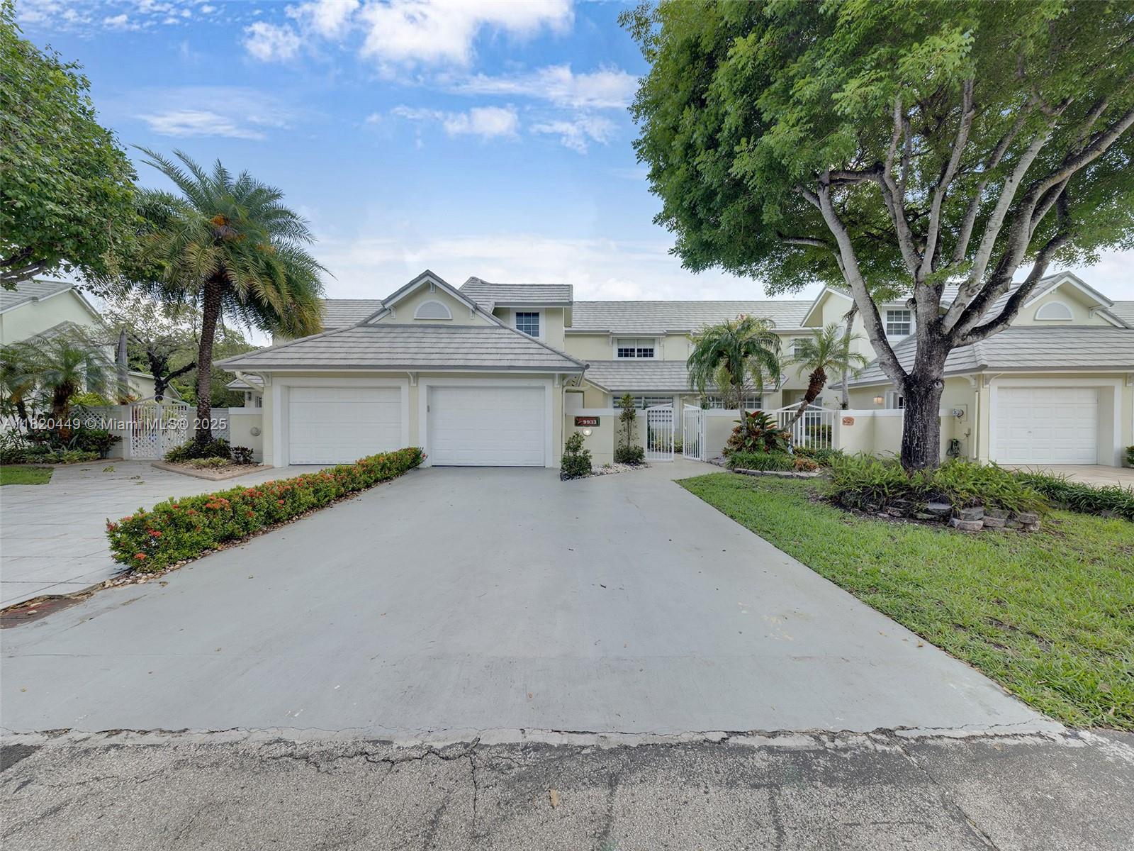 DORAL WOODS - фото