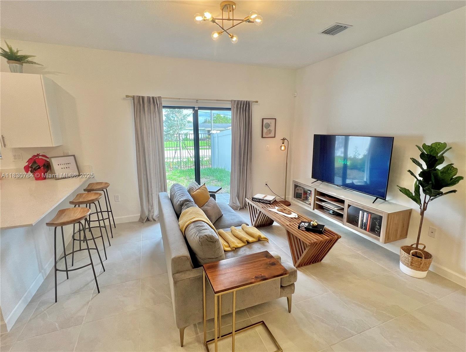 VISTA LAGO - фото