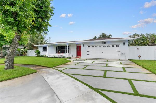 PLANTATION PARK SEVENTH A