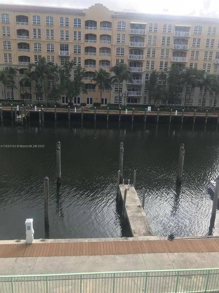 2950 NE 188TH ST #222, AVENTURA, FL 33180