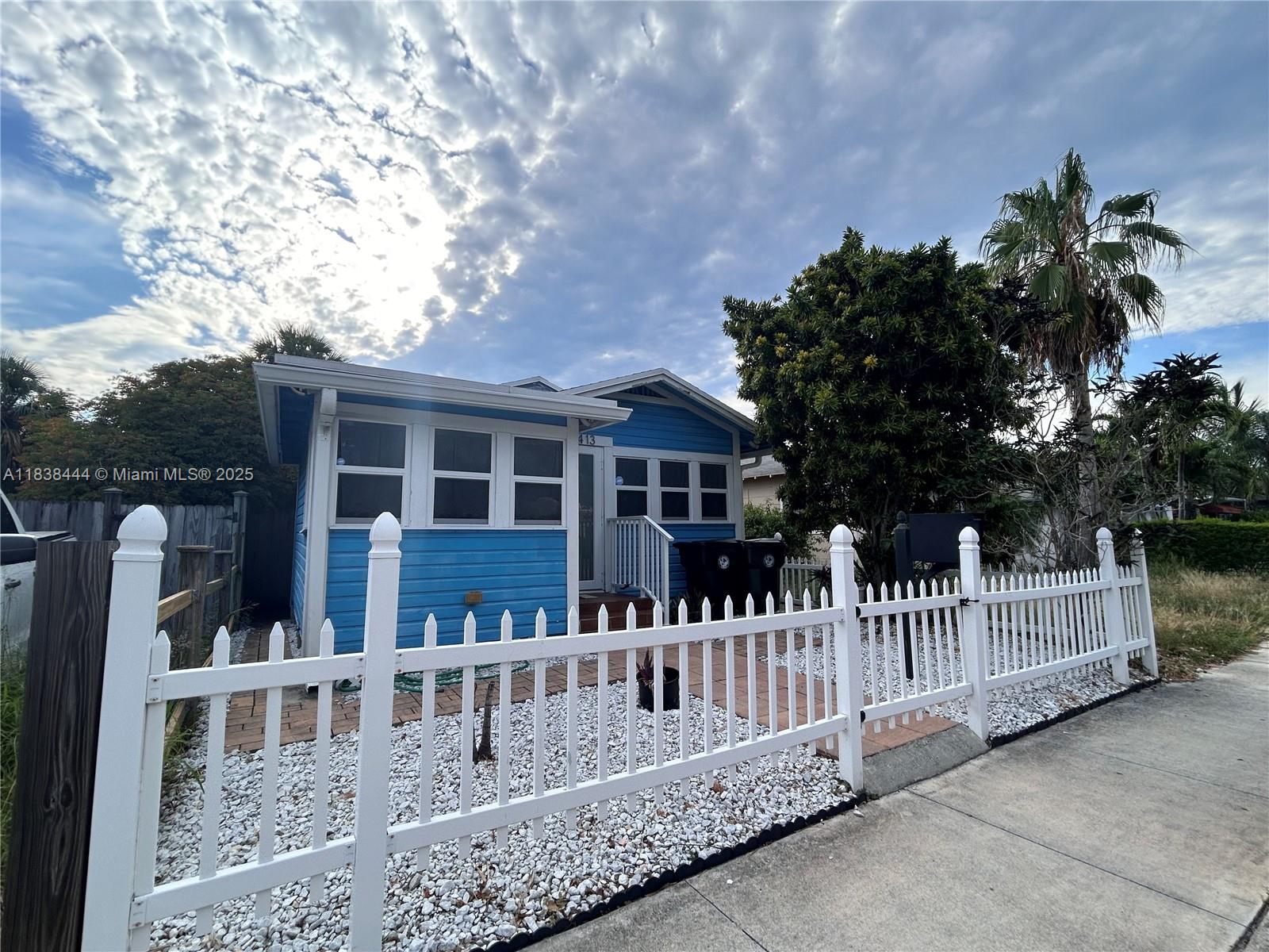 LAKE WORTH TOWN OF - фото