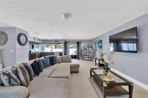 HOLLYWOOD HILLS AMEN PLAT