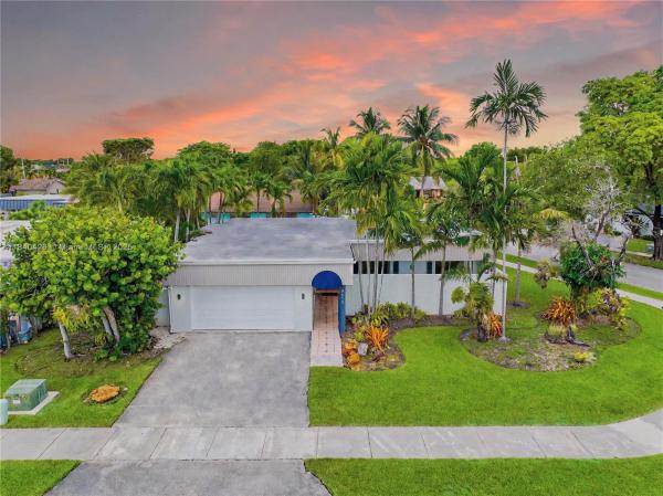 CALUSA CLUB ESTATES 3RD A