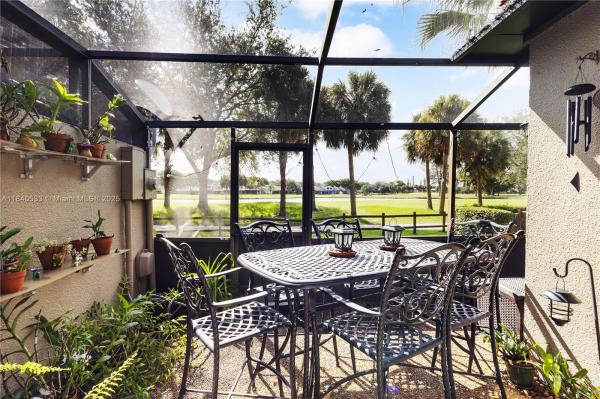 Villas West of Pembroke