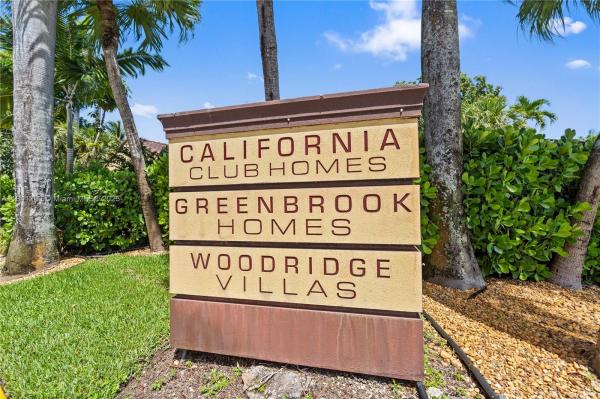 SKY LAKE VILLAS FIRST ADD