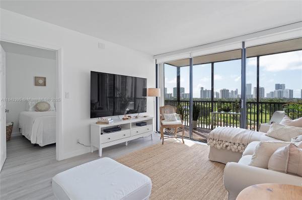 CORONADO CONDO- TOWER II