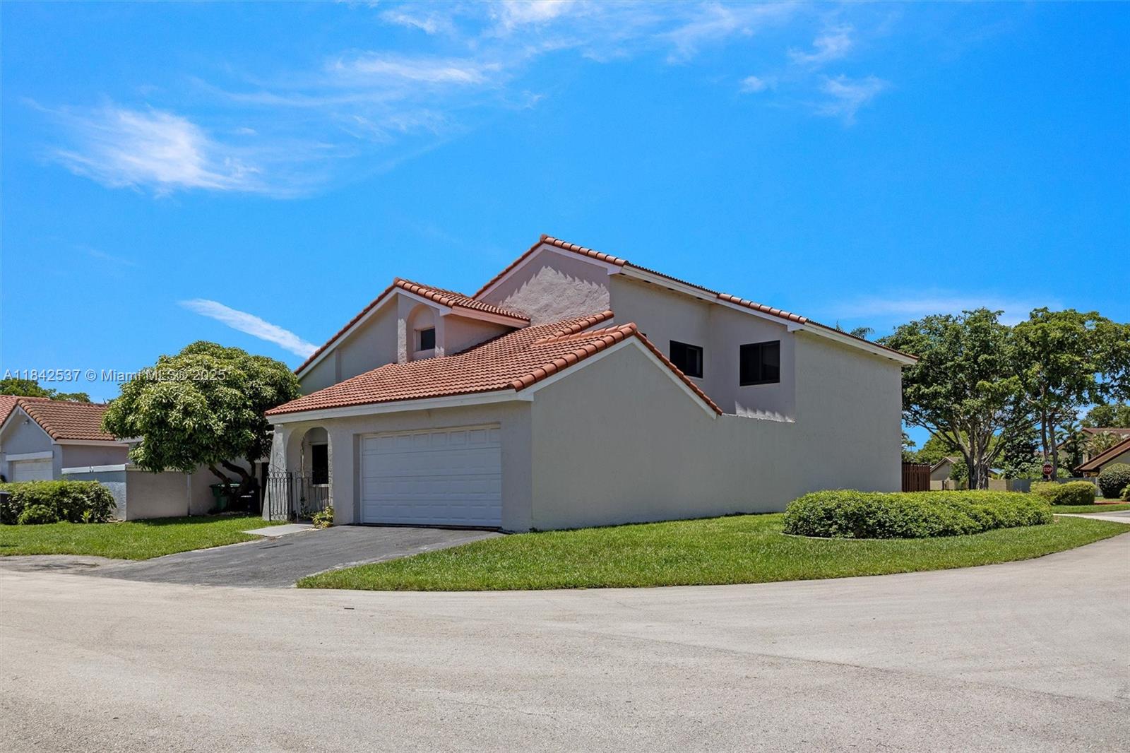 THE MOORS SEC 1 - фото