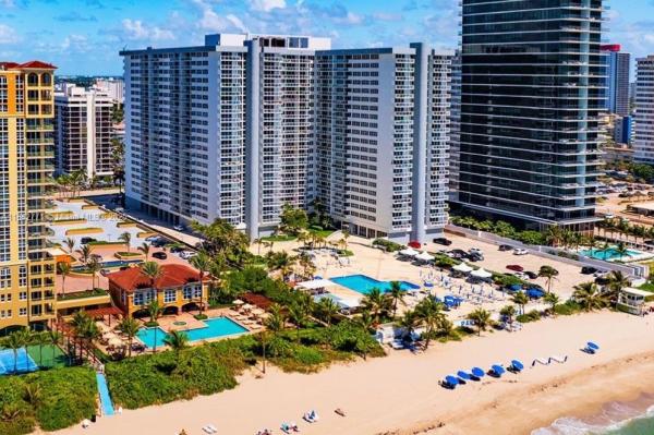 2030 S OCEAN DR #727, HALLANDALE BEACH, FL 33009