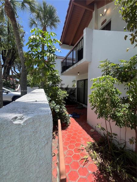 HIGHLANDS AT KENDALL