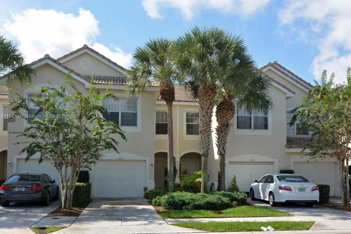 PINE LAKE - фото