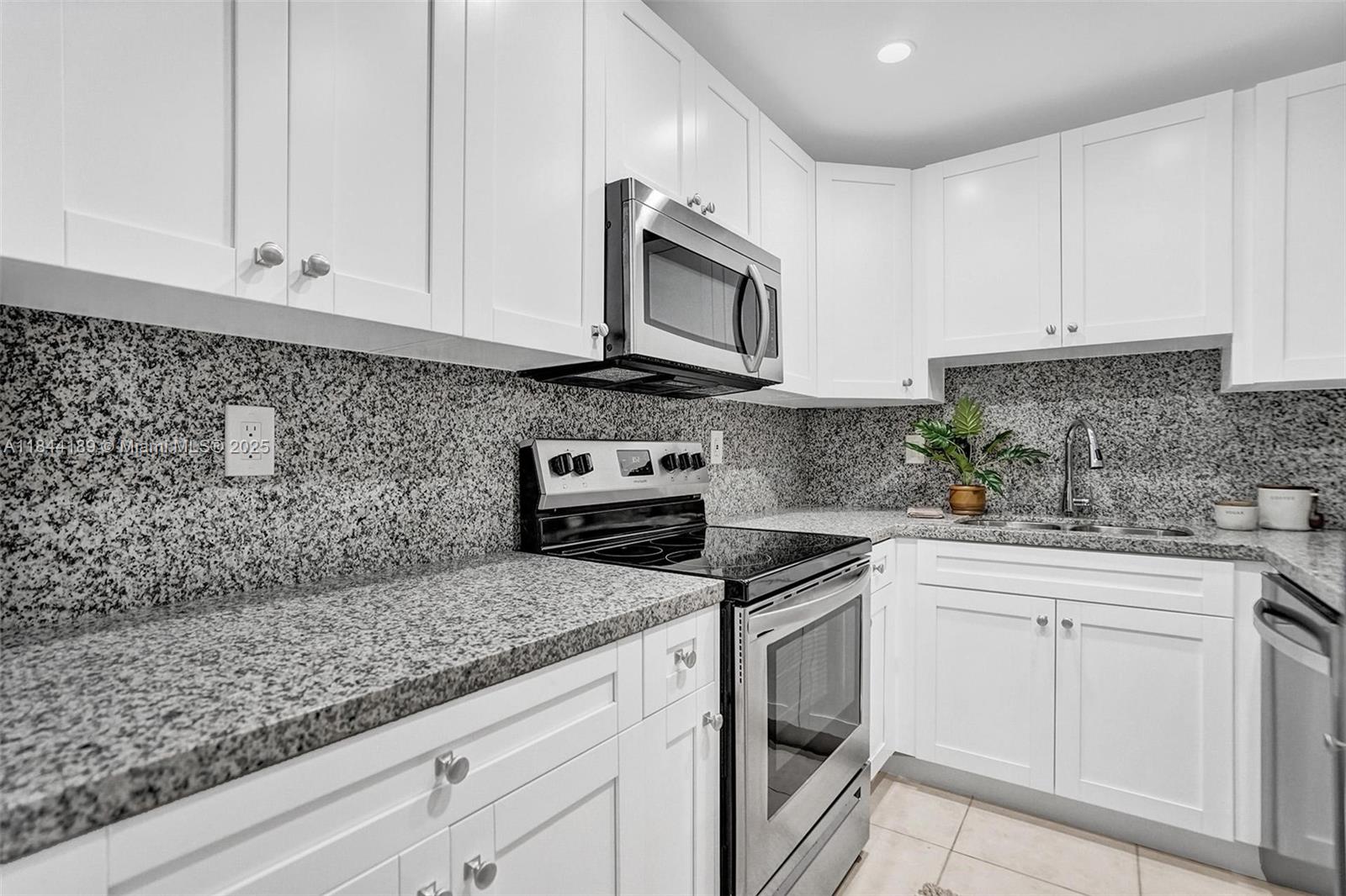 WISPERWOOD VILLAGE CONDO - фото