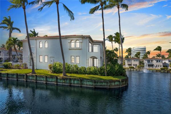 AVENTURA LAKES PHASE 1