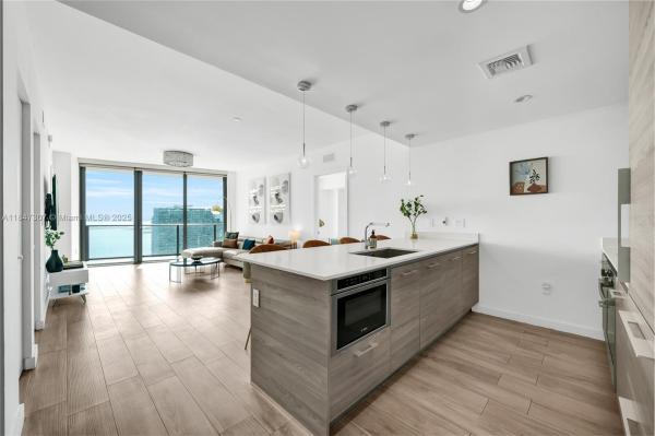 1300 S MIAMI AVE #4402, MIAMI, FL 33130