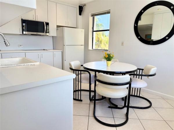 1390 OCEAN DRIVE CONDO