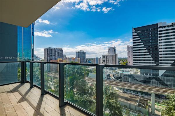 88 SW 7TH ST #806, MIAMI, FL 33130