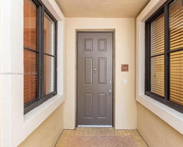 VILLA ALHAMBRA CONDO