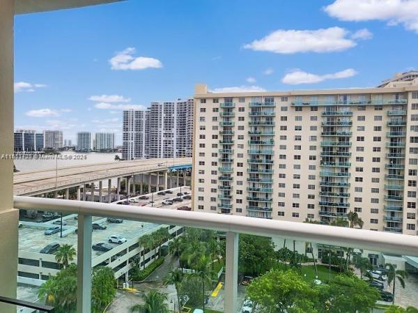 19380 COLLINS AVE #1107, SUNNY ISLES BEACH, FL 33160