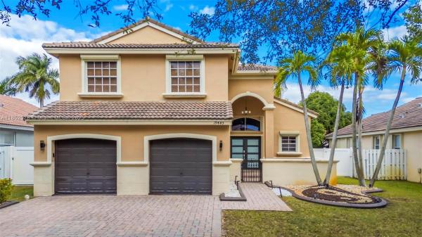 SUNSET LAKES PLAT TWO