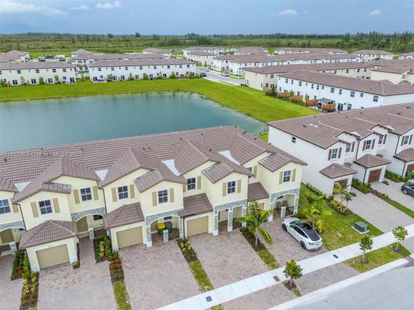 Lennar at Altamira - Lagos