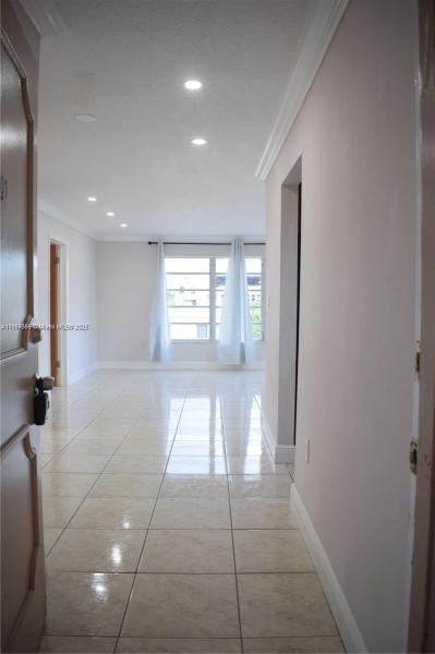 CHATILLON HALL CONDOMINIU