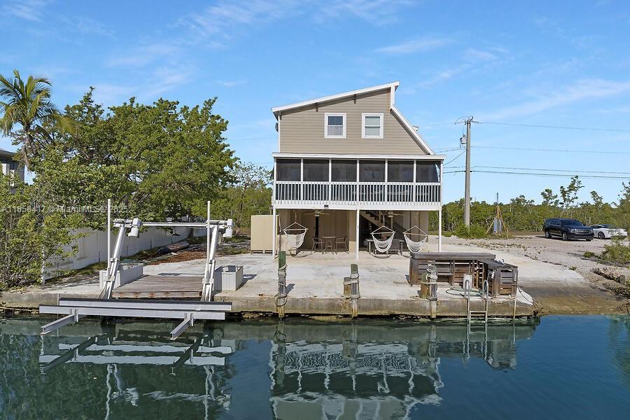 VACATION HARBOR - фото