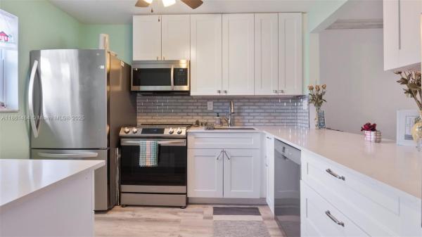 CORAL SPRING GARDENS EAST