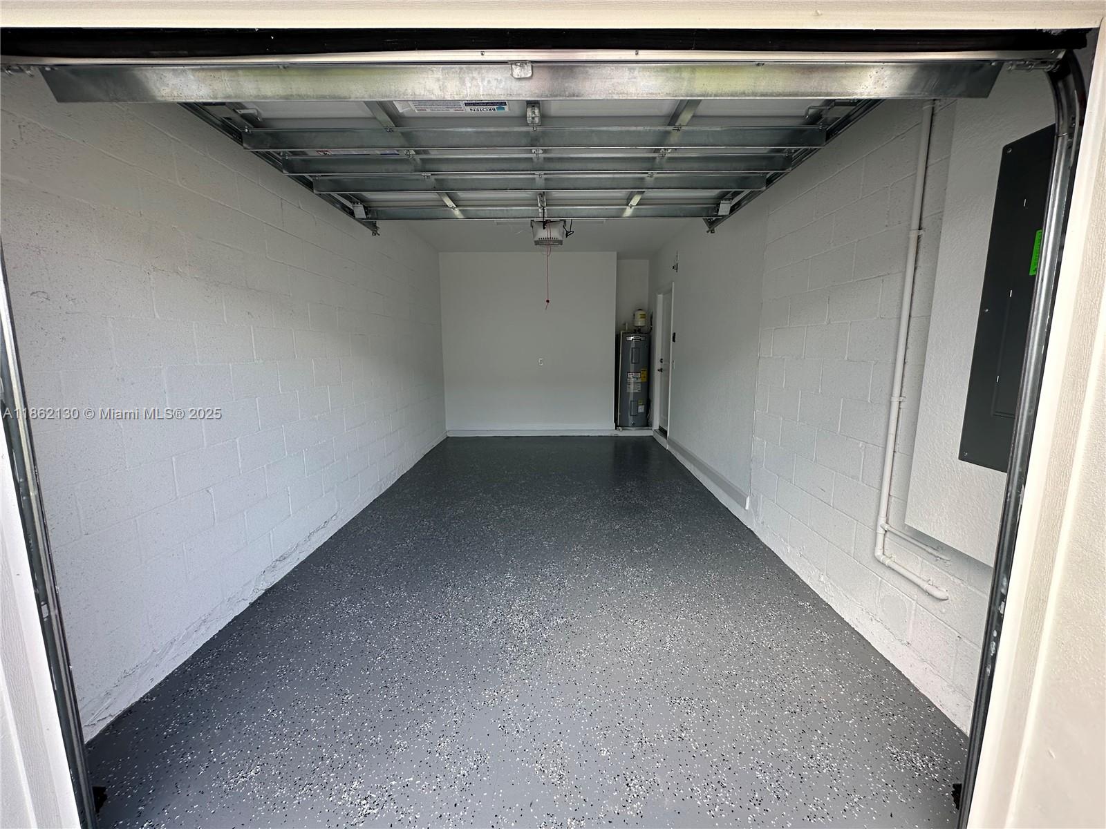 VERANDA PLAT NO. 9 - фото