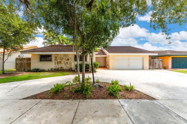 DAMIAN GALLOWAY ESTATES