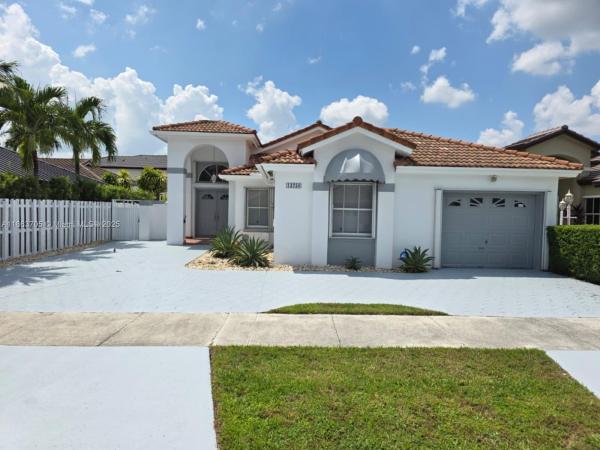 SHOMA HOMES AT TAMIAMI II