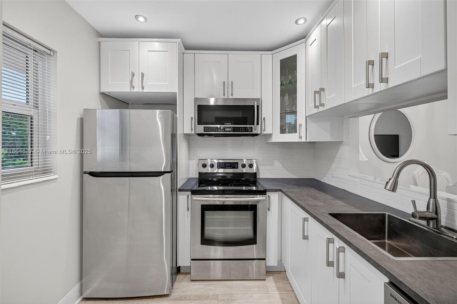 Hawaiian Gardens - фото