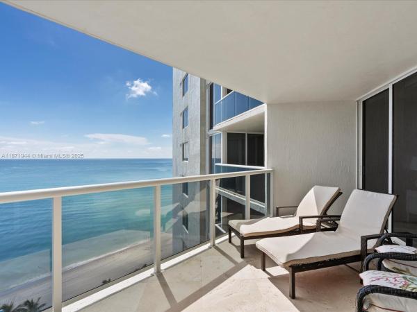 19111 COLLINS AVE #1406, SUNNY ISLES BEACH, FL 33160