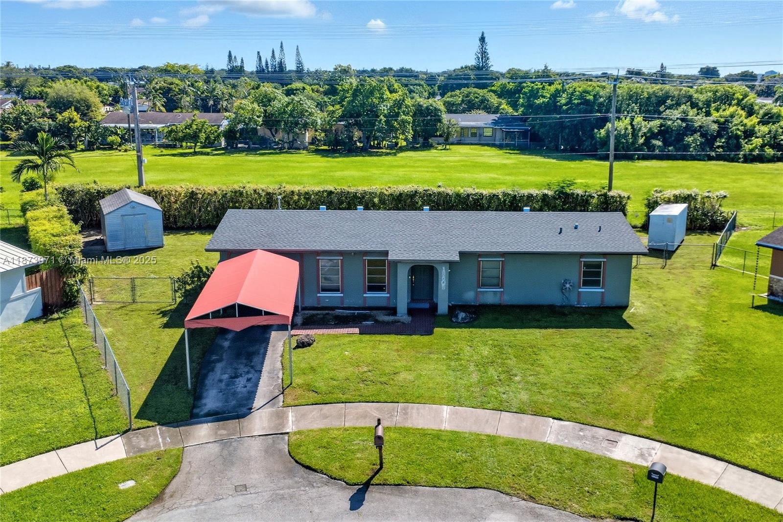 WINSTON PARK UNIT 5 - фото