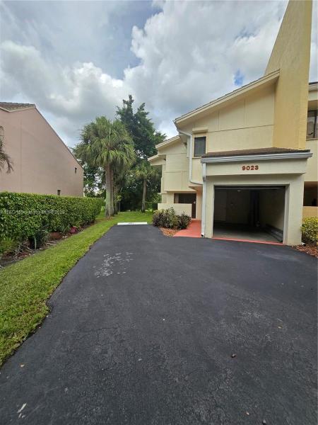 CORAL SPRINGS VILLAGE GRE
