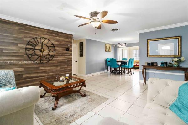 MAINLANDS OF TAMARAC LAKE