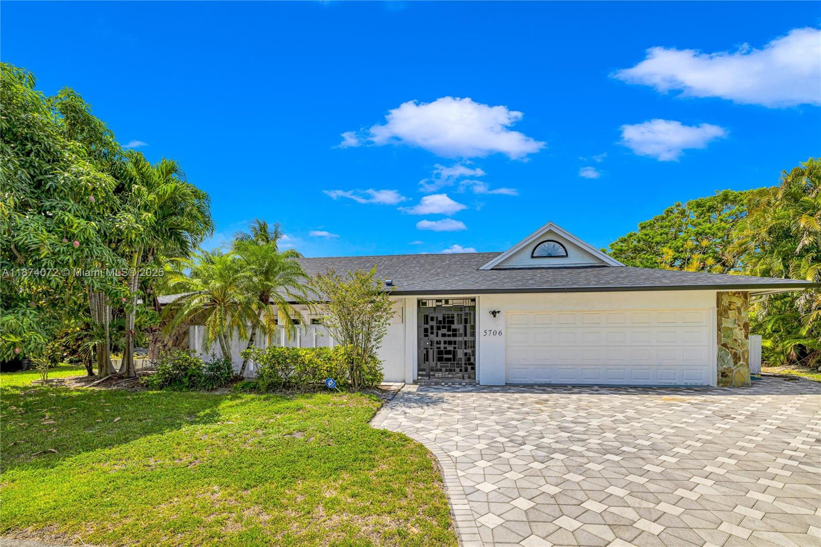 WOODLANDS SEC TWO-PHASE O - фото