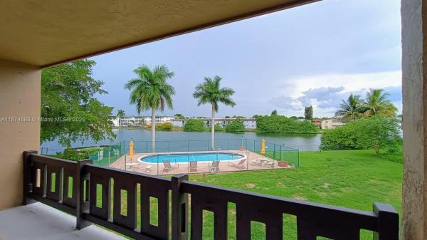 LAKESIDE MANOR NORTH