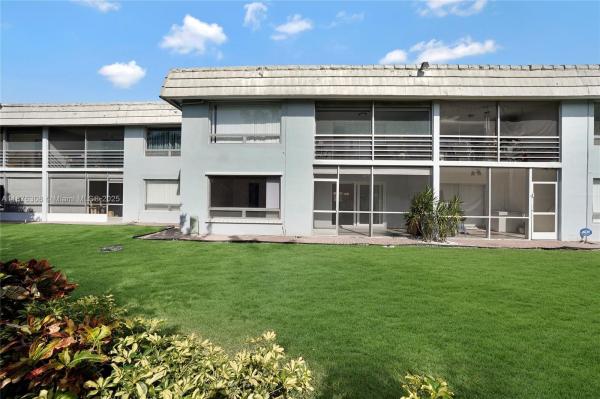 Crystal Greens Condo