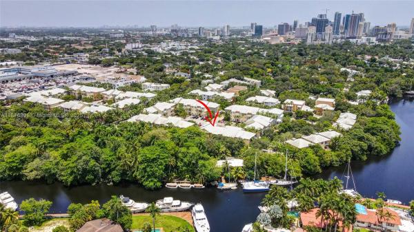 VILLAGE AT SAILBOAT BEND