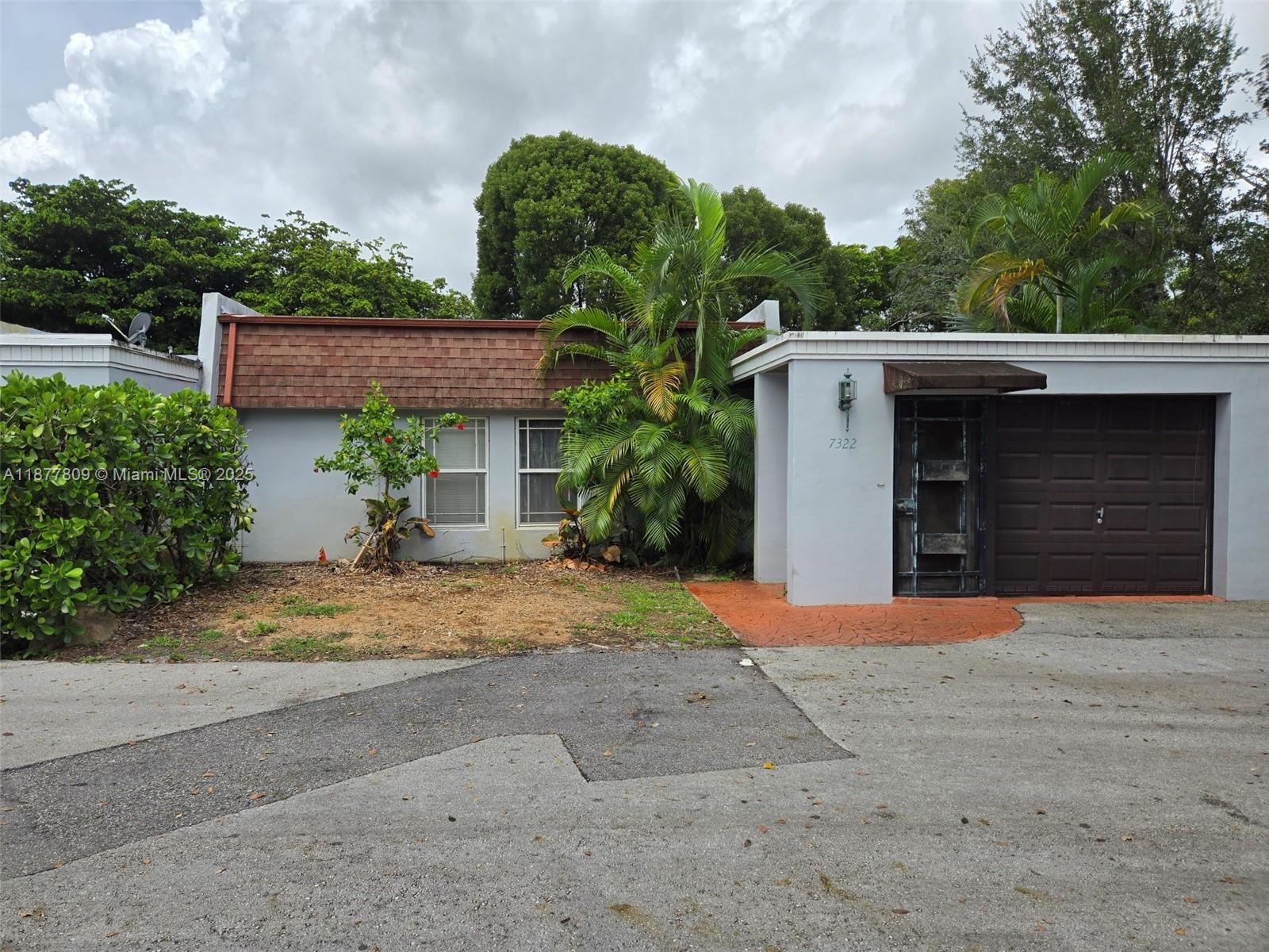 CC of Miami Fairway Villa - фото