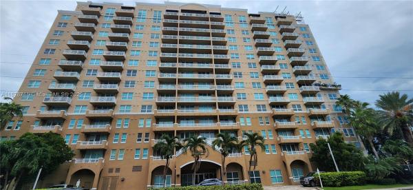 DA VINCI ON DOUGLAS CONDO