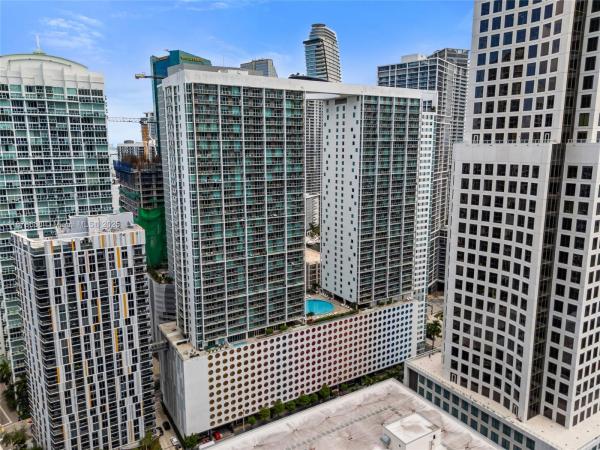 500 Brickell