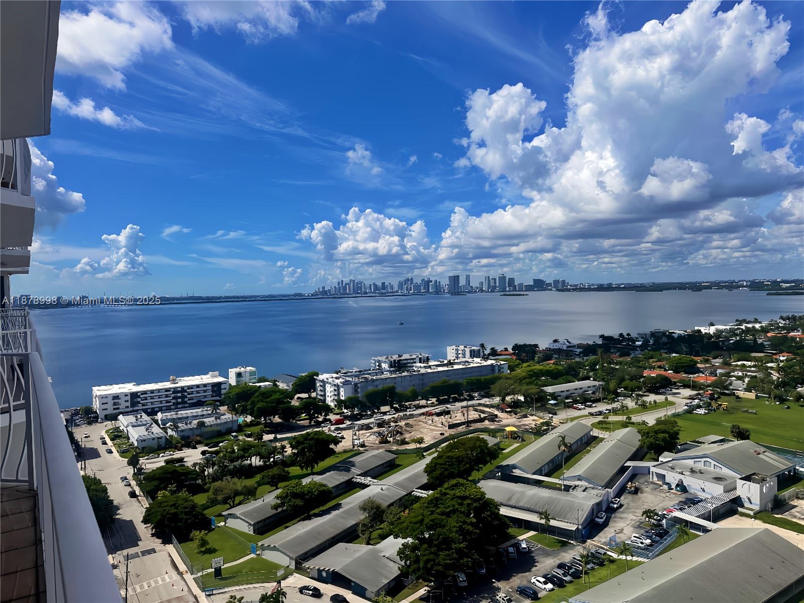 THE GRANDVIEW PALACE COND - фото