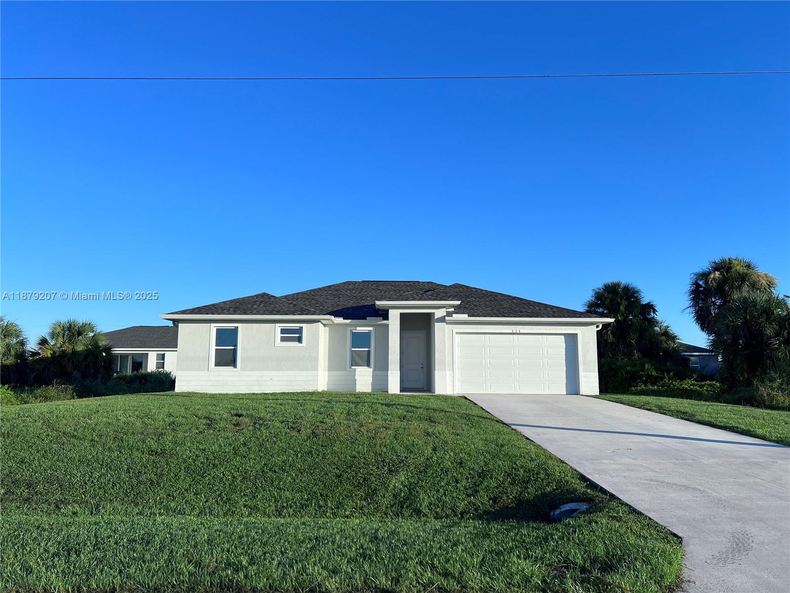 BANYAN VILLAGE - фото