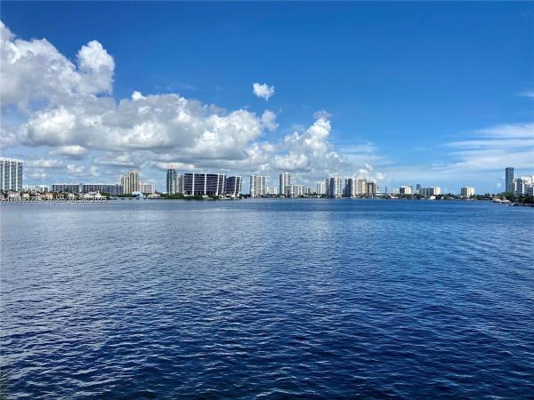 251 174TH ST #204, SUNNY ISLES BEACH, FL 33160