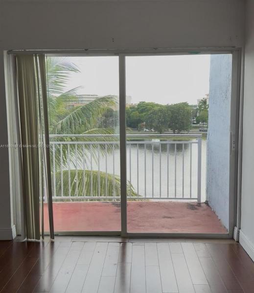 THE BEACH CLUB FONTAINEBL