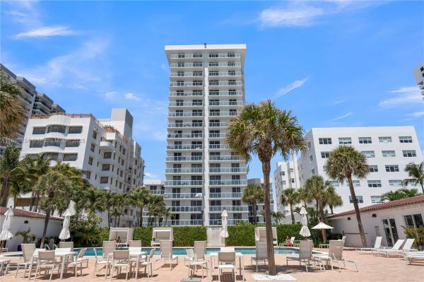 THE ROYAL CLUB CONDO